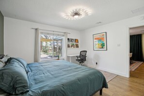 3 chambres, bureau, Wi-Fi gratuit, draps fournis