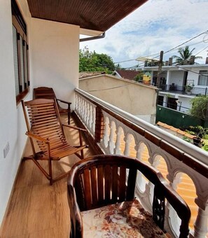 Terrace/patio - Kind & Love Guest House (Hikkaduwa)