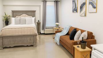 1 bedroom, desk, iron/ironing board, free WiFi