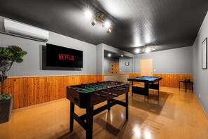 薄型テレビ