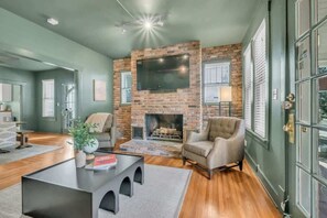 TV, fireplace, offices
