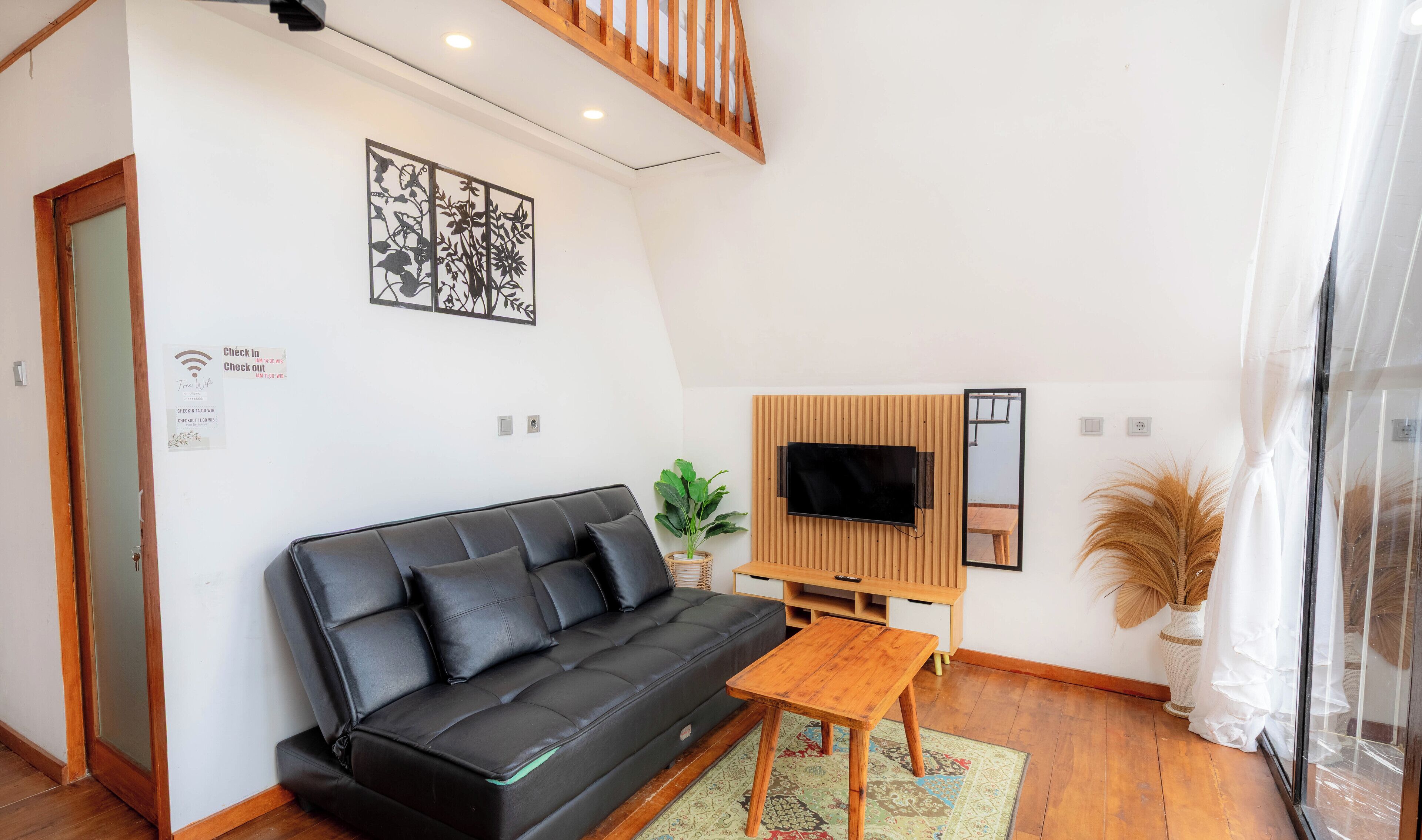 Family Double Room | Living area