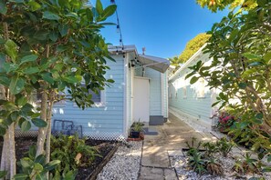 Exterior - 1 Mi to Lake Worth Beach Park: Chic Studio (Lake Worth Beach)