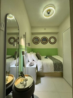 2 bedrooms, iron/ironing board, WiFi, bed sheets - Cozy and Luxurious 2 bedroom condominium unit , near NAIA airport. (Parañaque)