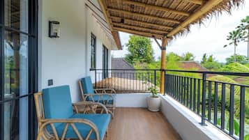 Villa | Balcony