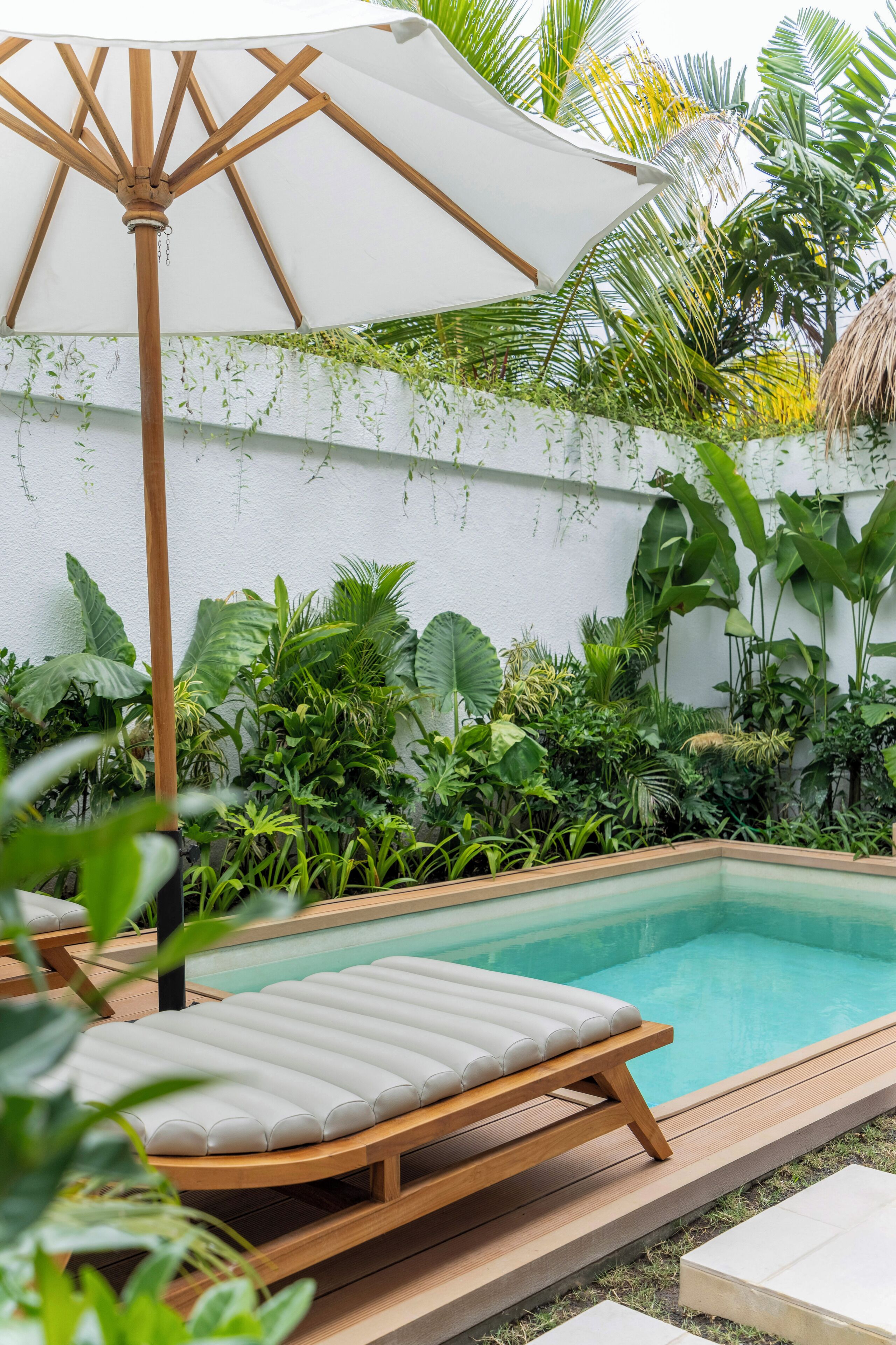 Kolam renang outdoor