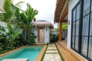 Outdoor pool - Como Villa by Betterplace (Ubud)