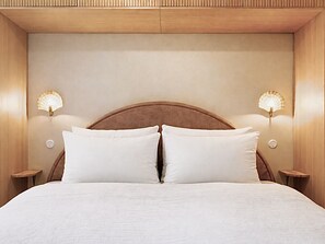 1 slaapkamer, een strijkplank/strijkijzer, reisbedje, gratis wifi