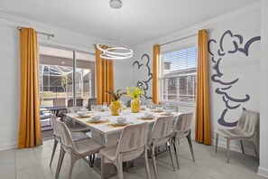 Dining - Fully Themed 6Bed Fantasy Escape Near Disney (Davenport)