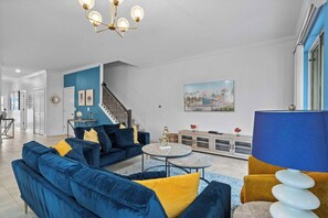 TV, offices - Gorgeous 5bed TH close to Disney, Water Park (Davenport)