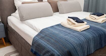 TAROS HOME - the feel-good oasis with balcony, coffee, 3 beds and home office space