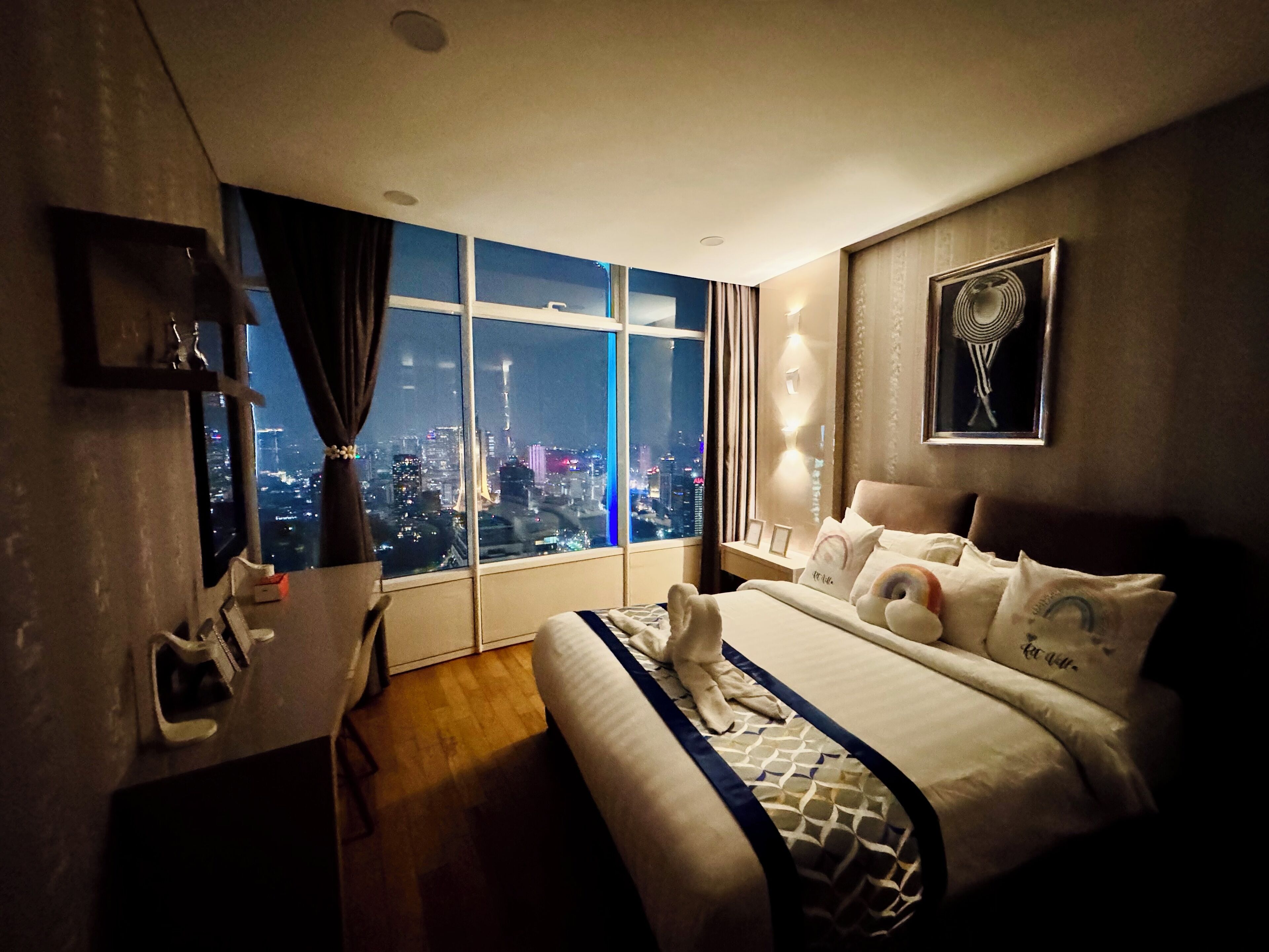 2 soverom, strykejern/-brett, wi-fi (inkludert) og sengetøy