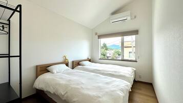 4 bedrooms, WiFi (free)