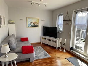 TV, books