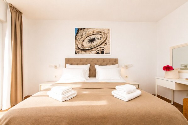 2 bedrooms, free WiFi, bed sheets - Villa Bilic : Apartment RUZMARIN (Rogoznica)