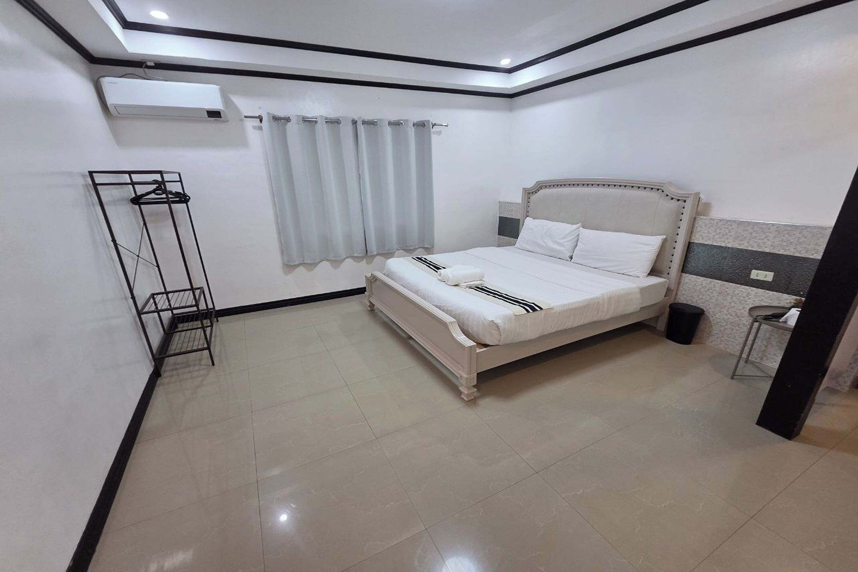 Escrivaninha, Wi-Fi de cortesia, roupa de cama