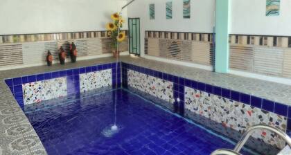 Jewelry Hotel and Resort - Topaz
4rooms 4bedrooms + Private Pool + Karaoke