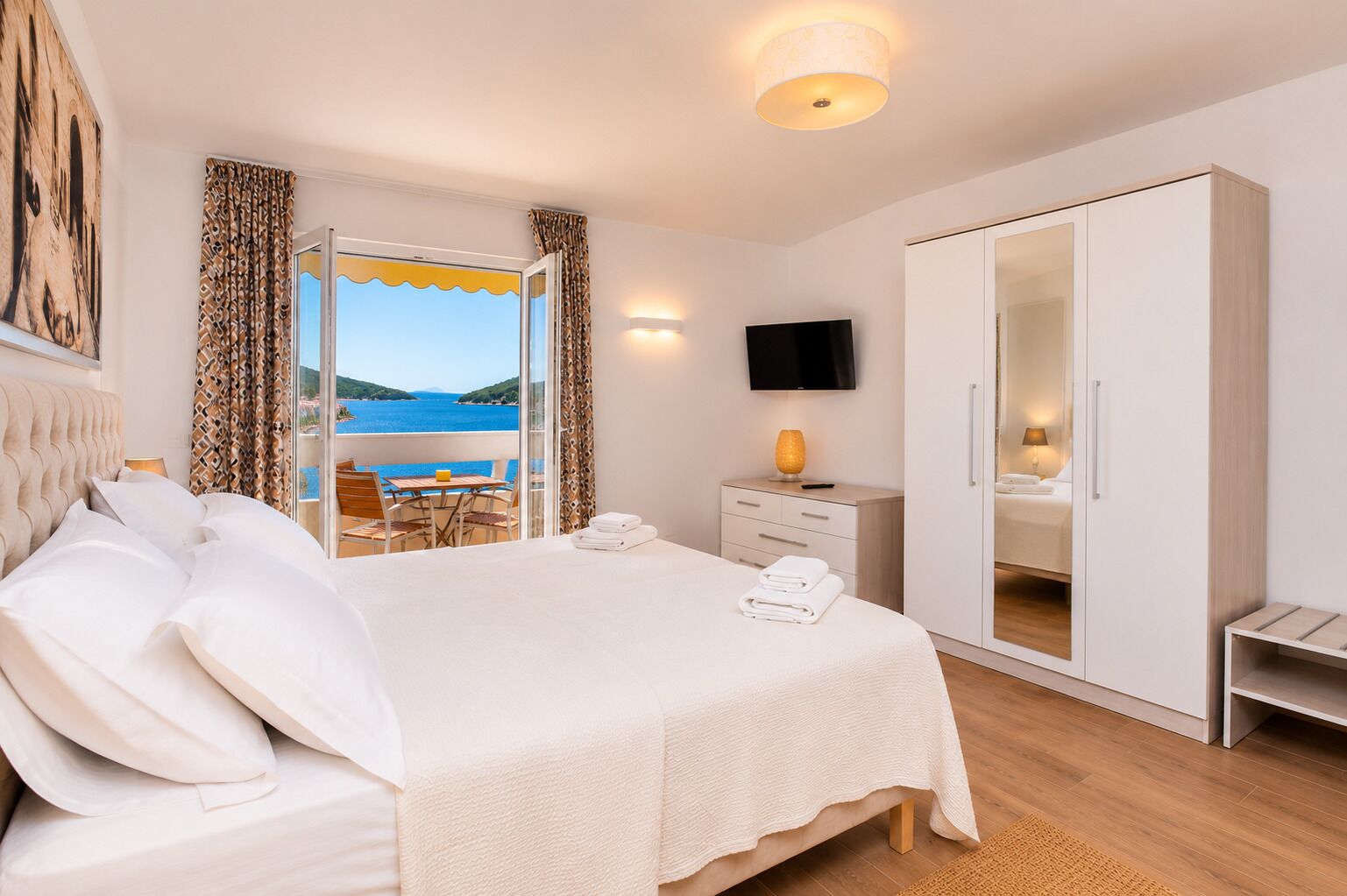 2 bedrooms, WiFi, bed sheets