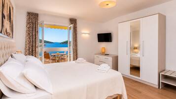 2 bedrooms, WiFi, bed sheets