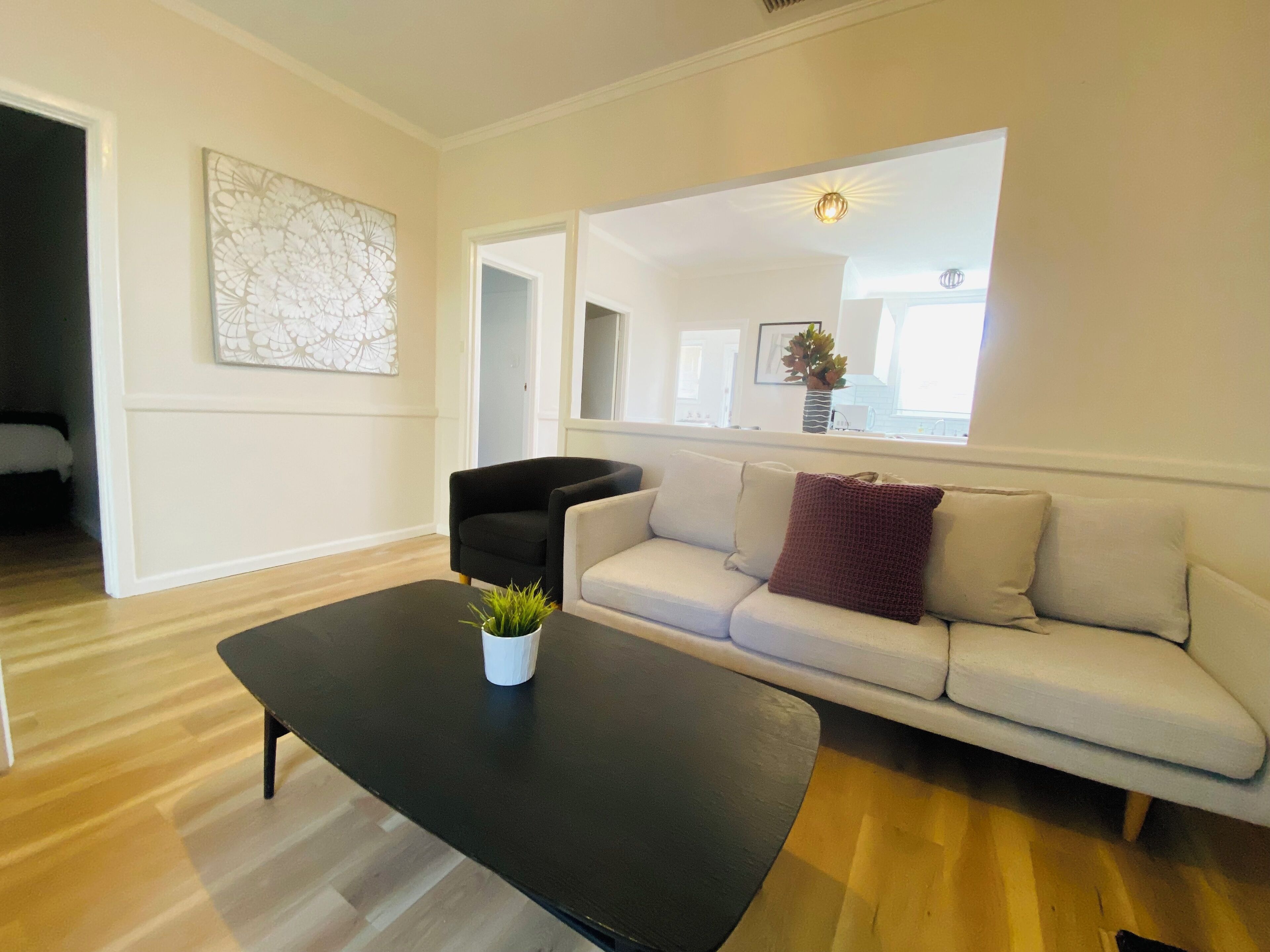 Smart TV, DVD player, stereo