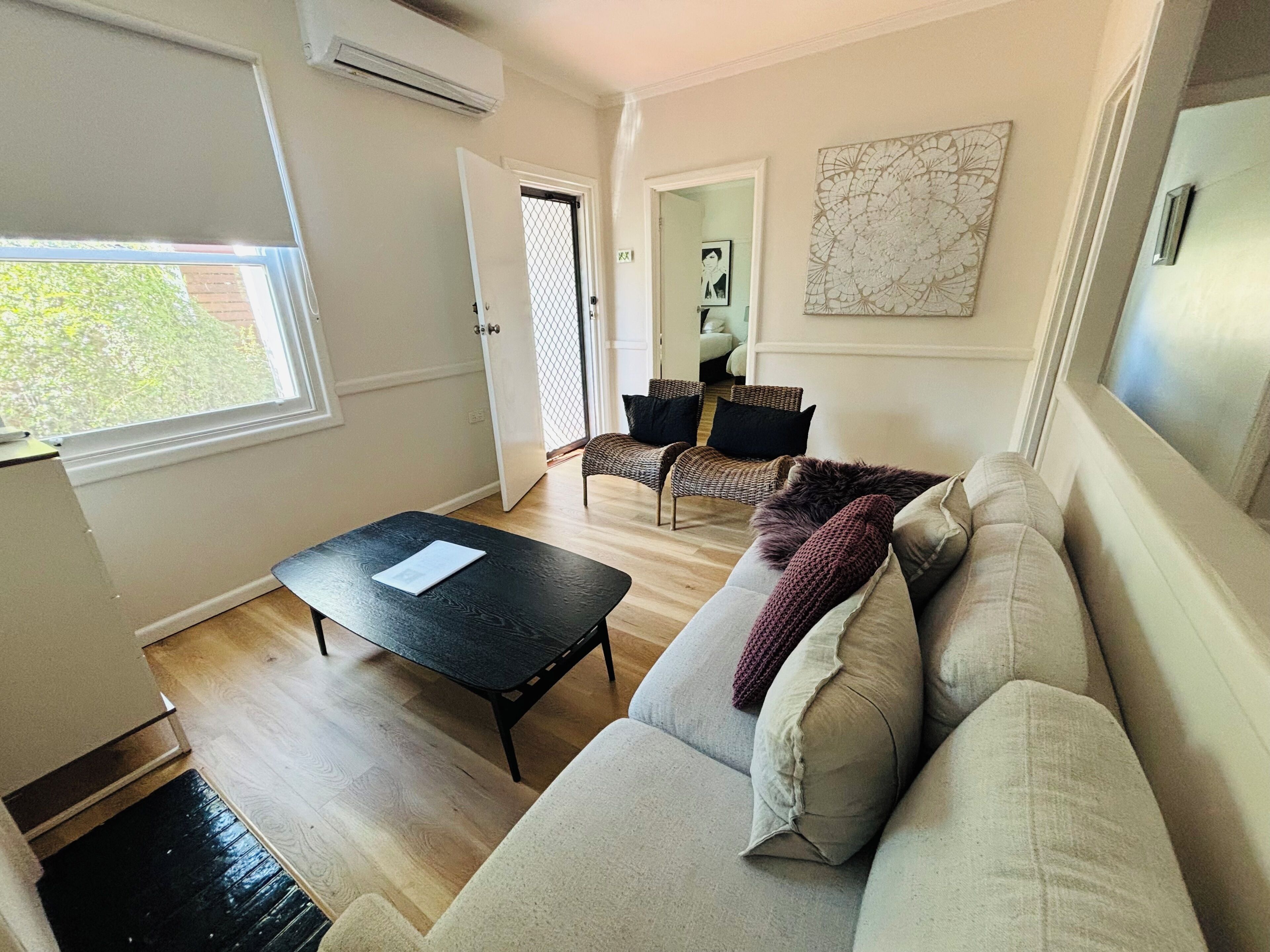 Smart TV, DVD player, stereo