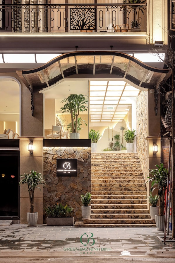 Bagian depan properti