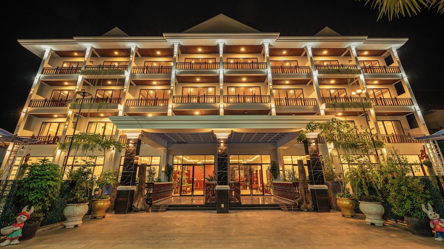 Pich Kunthea Angkor Resort