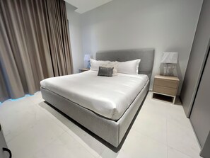 2 bedrooms, in-room safe, iron/ironing board, travel crib - Luxurious Ocean view Apartment - private balcony/2 bedroom/2bath, Noord, Aruba (Noord)