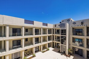 Exterior - Luxurious Ocean view Apartment - private balcony/2 bedroom/2bath, Noord, Aruba (Noord)