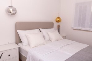 1 habitación, wifi y ropa de cama