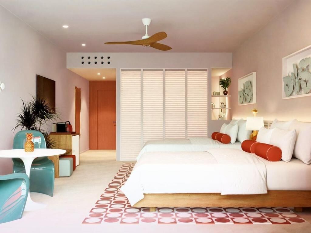 In-room safe, laptop workspace, blackout drapes, iron/ironing board