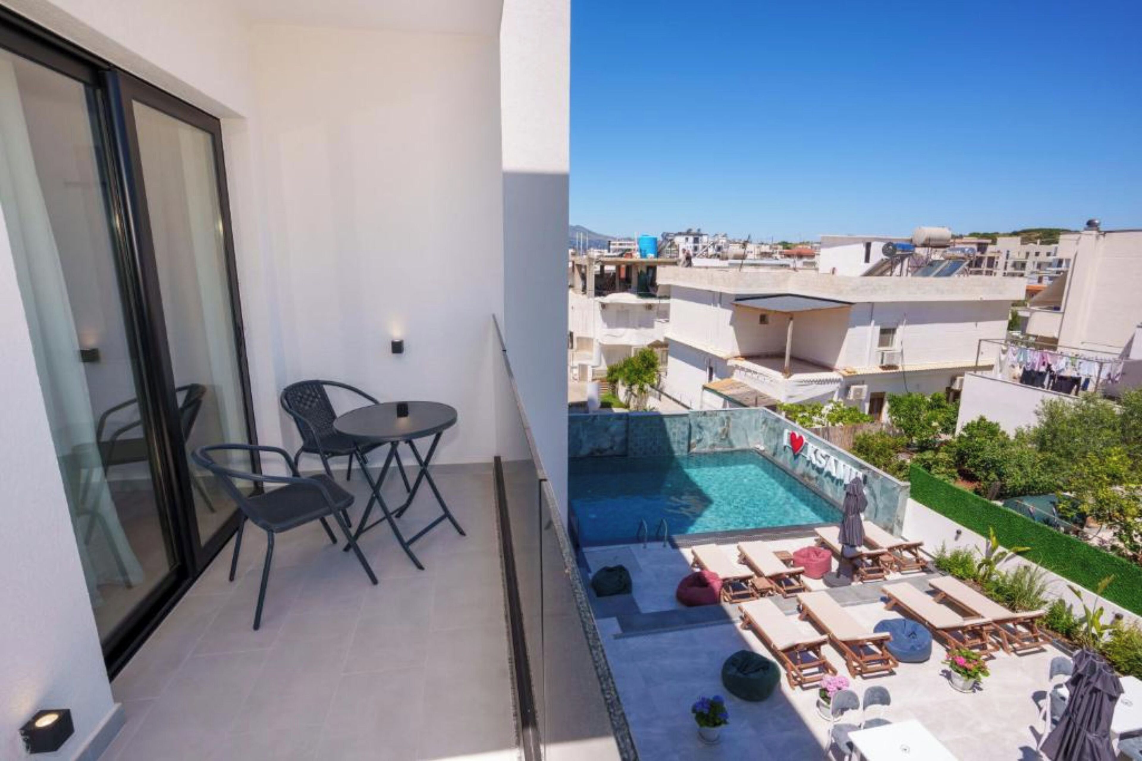 Deluxe Double Room | Balcony