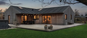Scenic summer house with space for the family