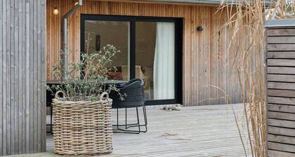 Scenic summer house with space for the family