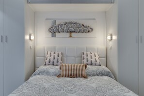 In-room safe, iron/ironing board, free WiFi, bed sheets