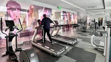 Room, 1 Bedroom, Accessible, Smoking | Fitness studio
