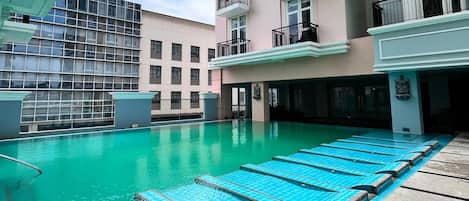 Room, 1 Bedroom, Accessible, Smoking | Pool | Outdoor pool