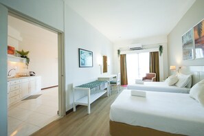 Panoramic Apartment, Balcony, Sea Facing