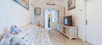 Charming 3-bedroom apartment with AC and WiFi in enchanting Veli Lošinj