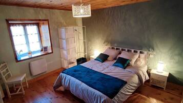 3 soverom, strykejern/-brett, reiseseng for barn og wi-fi (inkludert)