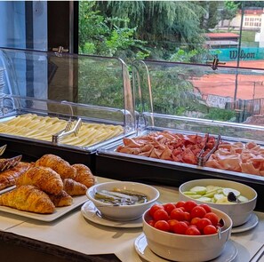Desayuno buffet incluido todos los días