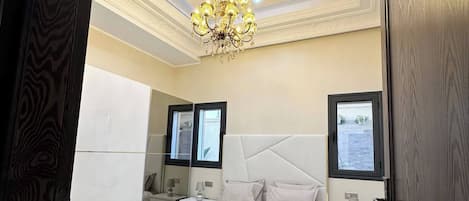 2 bedrooms, iron/ironing board, Internet, wheelchair access