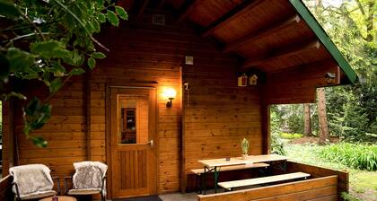 Cozy nature cottage in forest with private parking