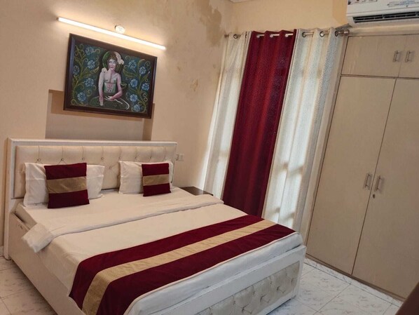 Room, Multiple Bedrooms, Accessible, Smoking | 10 bedrooms - Room-boutique Guest Room in Heart of Ne (New Delhi)