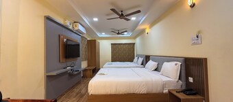 Lakshmi Naraya Grand