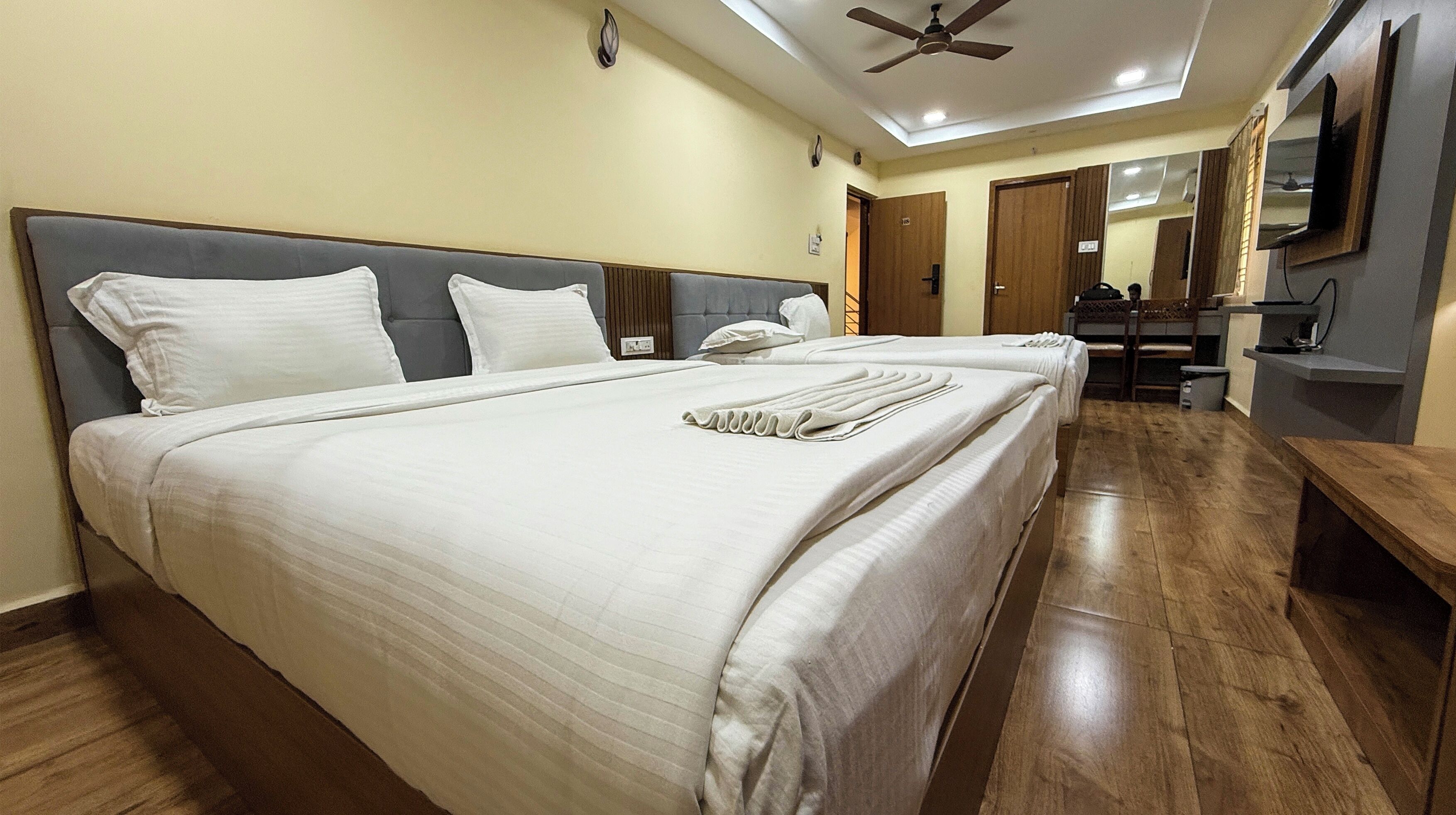 Superior Double Room, Patio, City View | Bathroom | Free toiletries, hair dryer, slippers, towels
