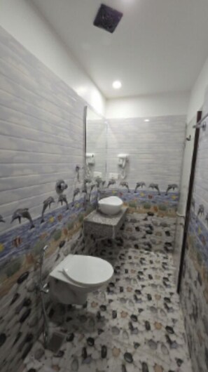 Deluxe Double Room, 1 Katil Raja (King), City View | Ruang tamu | TV 