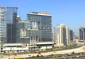 Exterior - Brand new 1BR in Nobles, Business Bay (Dubai)