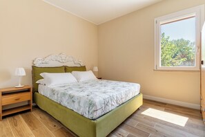 Deluxe villa, uitzicht op zwembad | 4 slaapkamers, babybedden (toeslag), gratis wifi, beddengoed