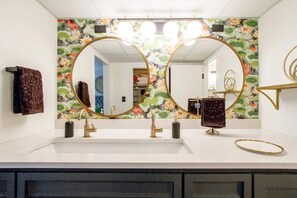 Imagen sin descripción, 5 de 26, botón